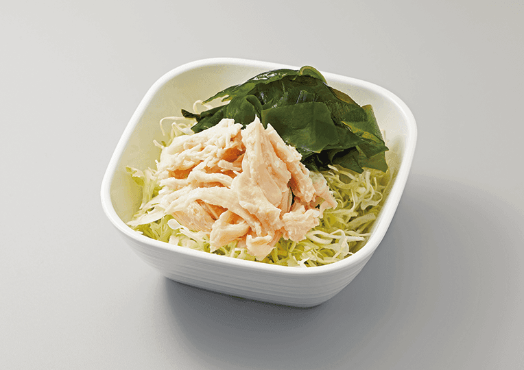 蒸し鶏わかめサラダ