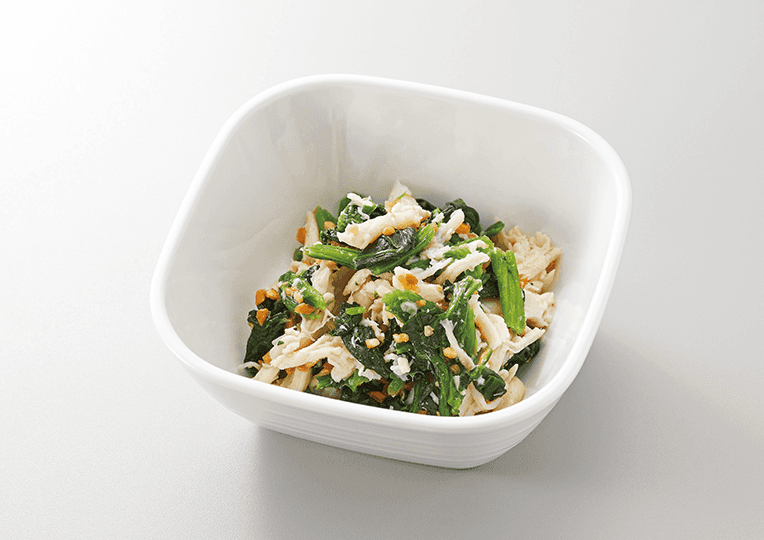 蒸し鶏とほうれん草のピーナツ和え