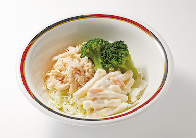チキンマカロニサラダ